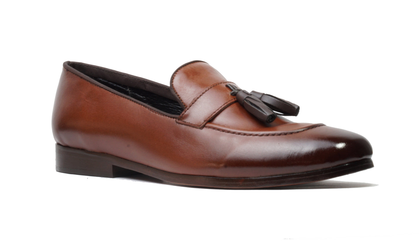 Mocasín Tacón Borlas